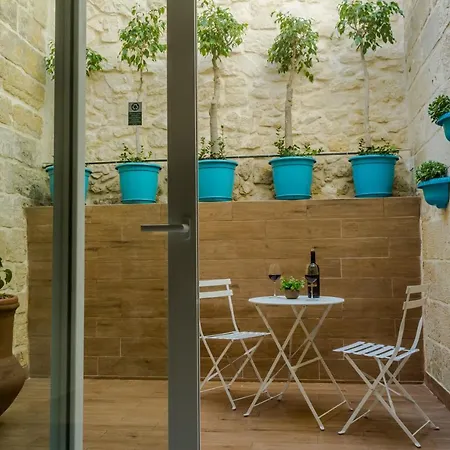 Ta' Gilard - Lovely Renovated Żabbar