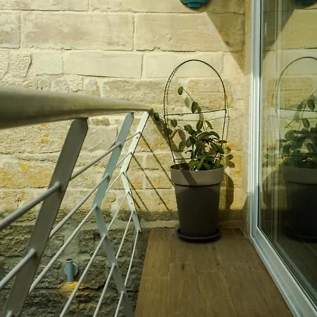 Ta' Gilard - Lovely Renovated Casa vacanze Żabbar