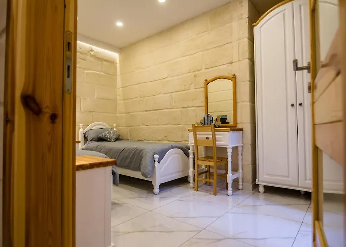 Semesterbostad Ta' Gilard - Lovely Renovated *