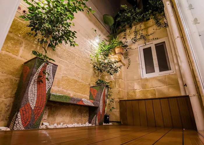 Ta' Gilard - Lovely Renovated Semesterbostad *